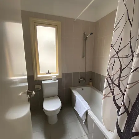 דירה Elysia Park Rose 3 Bedroom פאפוס